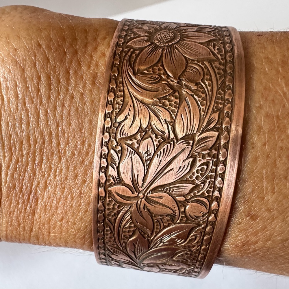 Vintage 1973 Genuine Copper Handmade Cuff Bracelet Floral Etched Estate
